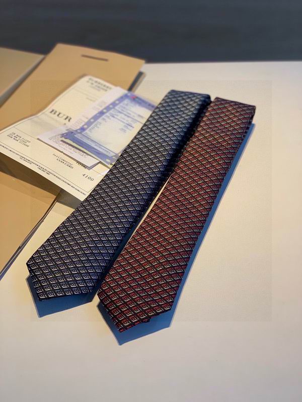 Burberry Tie hm (1)